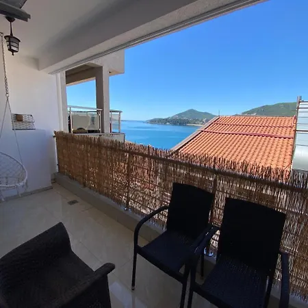 Luxury Duplex In Front Of The Sea Apartment *